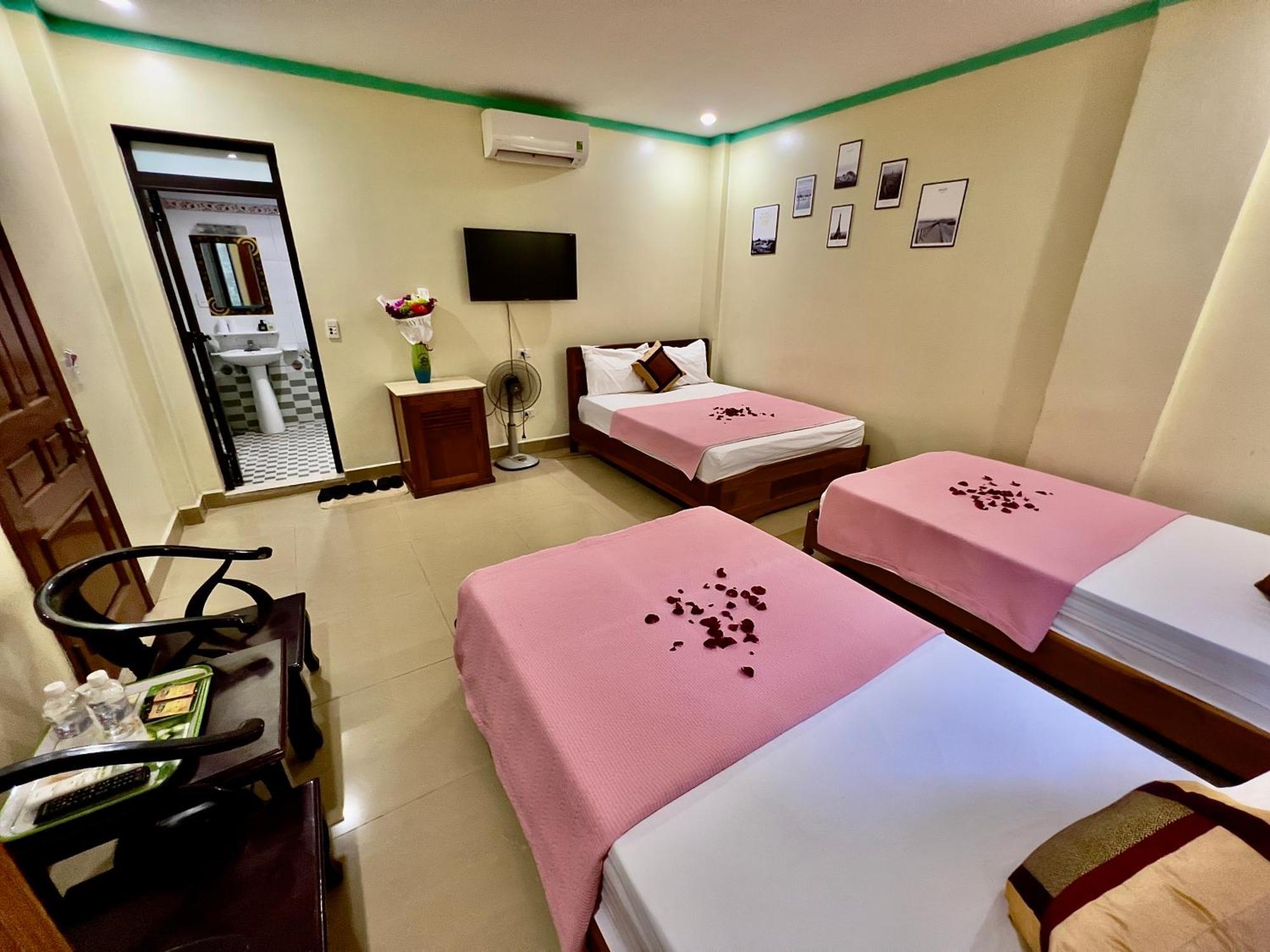 Manh Vuong Hotel Catba Dong Khe Sau Екстериор снимка
