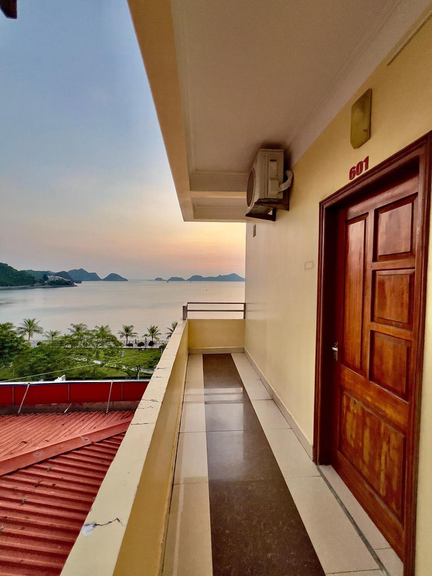 Manh Vuong Hotel Catba Dong Khe Sau Екстериор снимка
